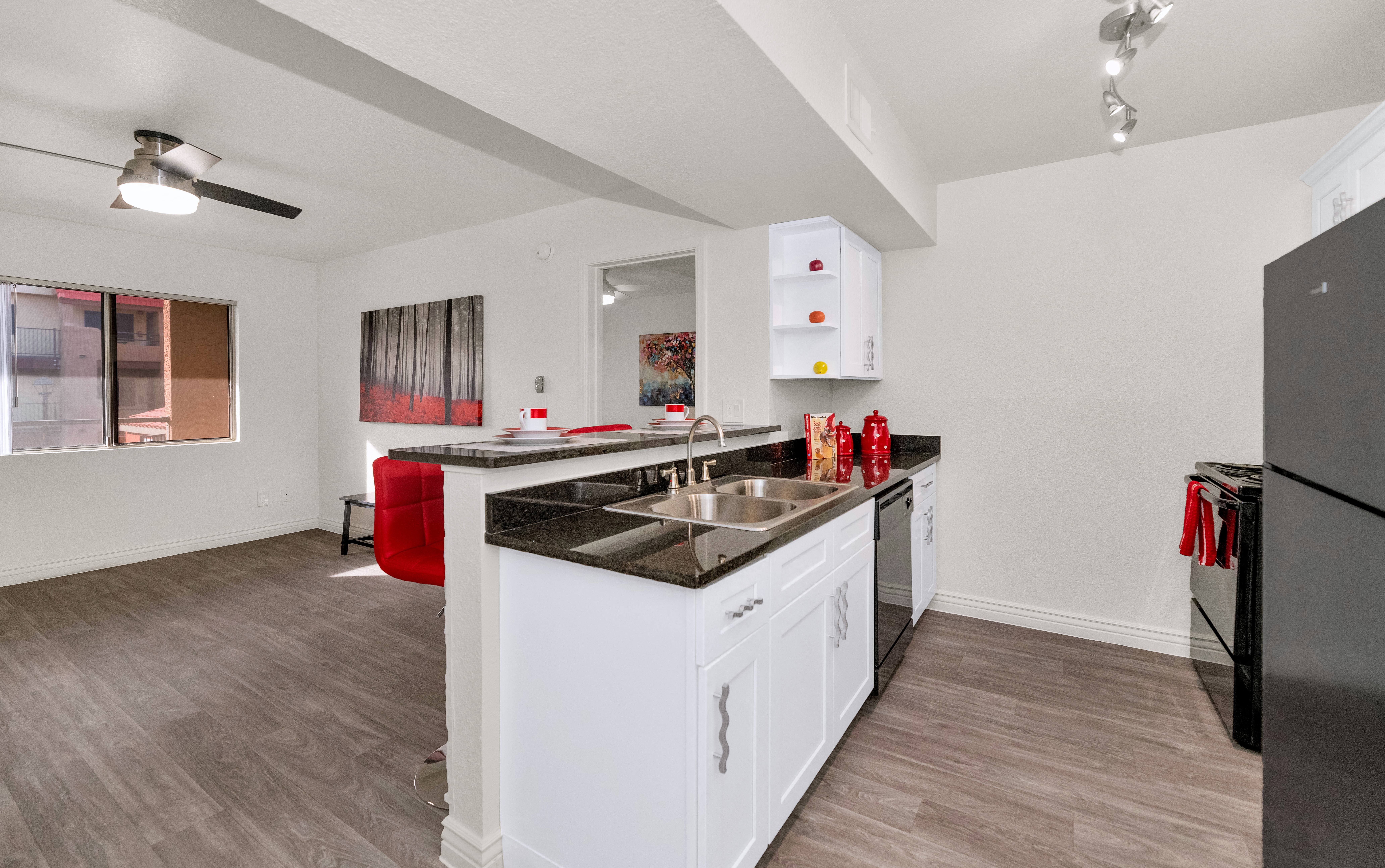Urban Walk Apartments photo 5